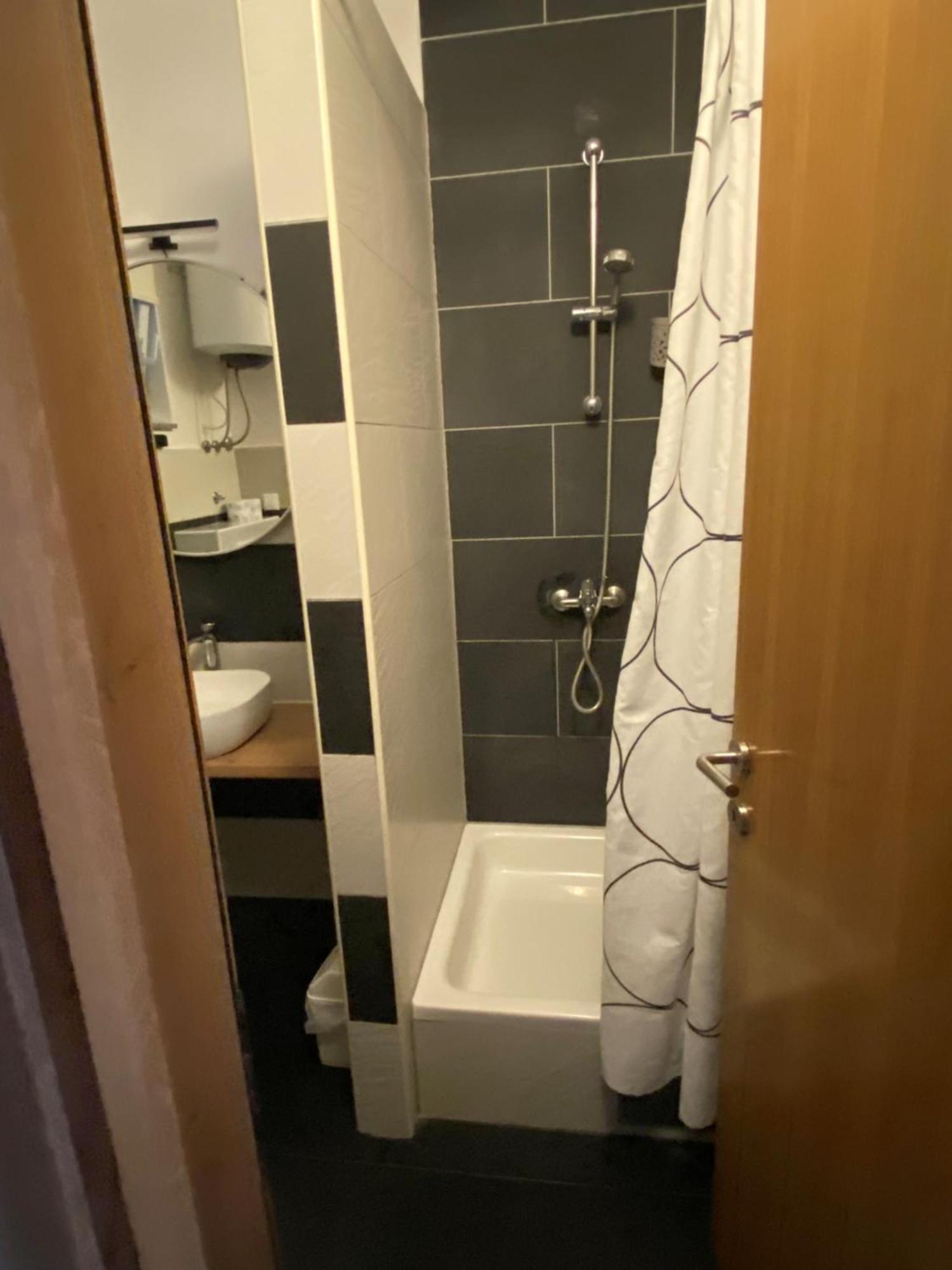 Apartmani Dragicevic Вир Екстериор снимка